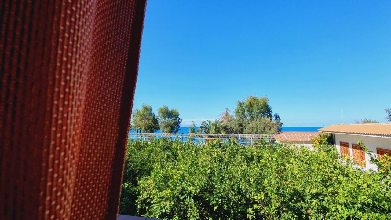 Testa Di Monaco - Basic Beach Accommodations 카포오를란도 외부 사진