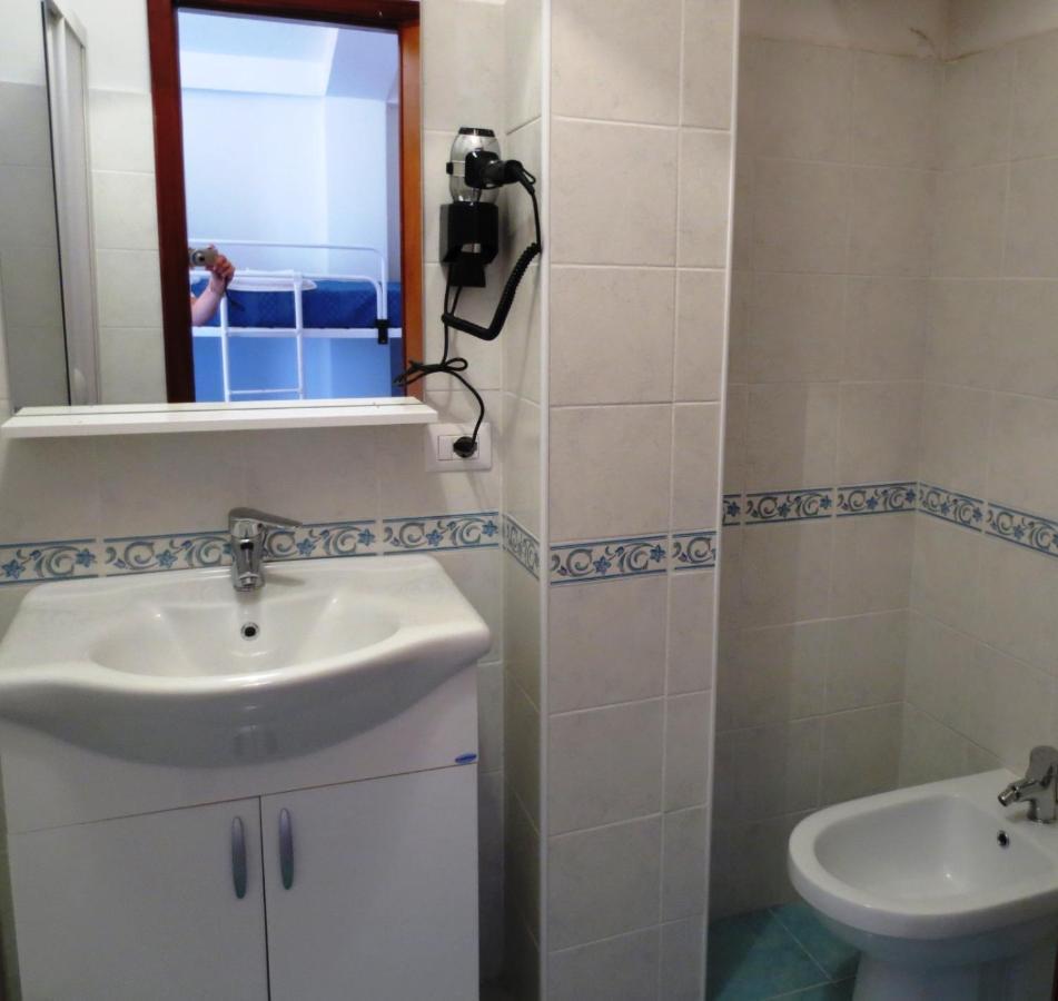 Testa Di Monaco - Basic Beach Accommodations 카포오를란도 외부 사진